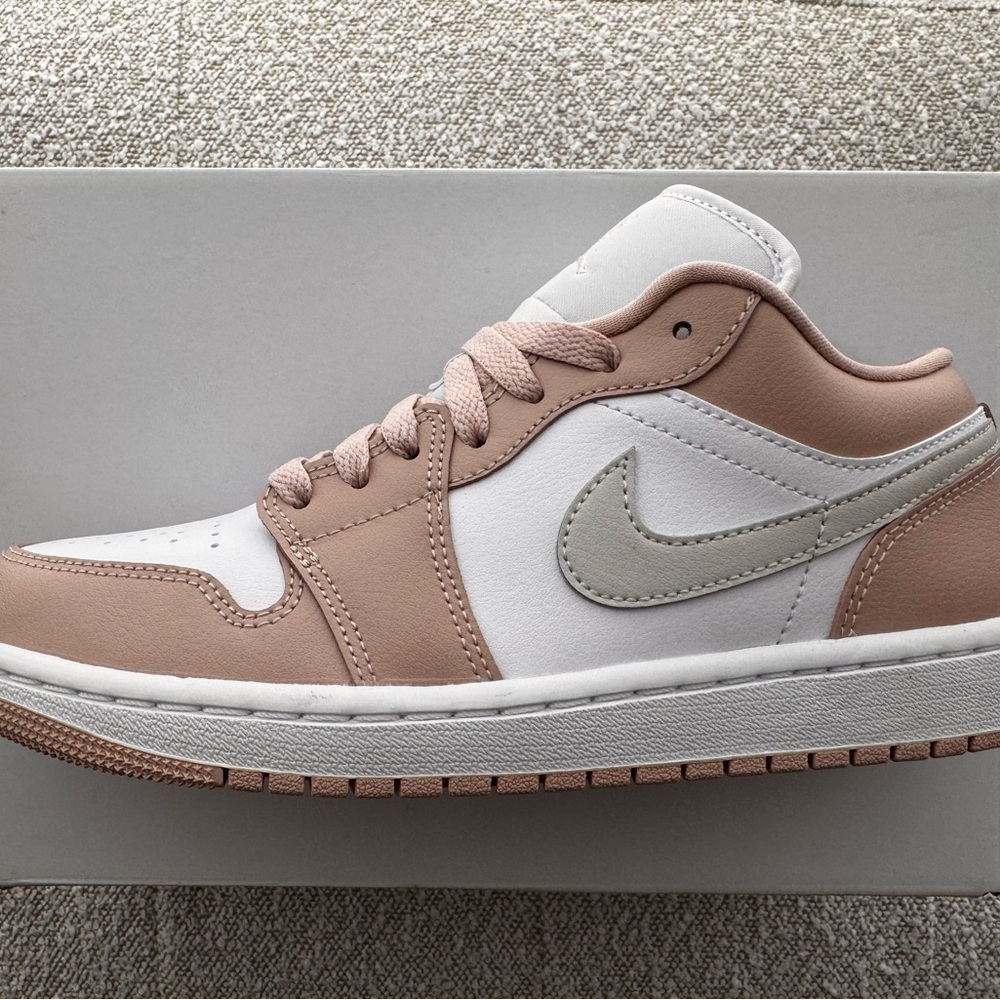 NEW Nike Jordan 1 Low (White/ Light Bone) - Picture 3 of 7